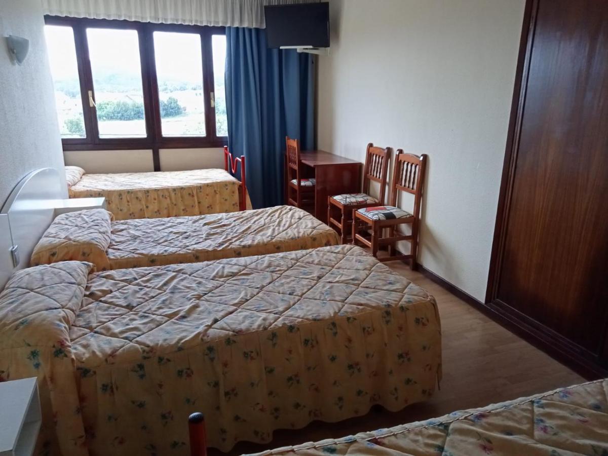 Hotel Costa Cantabra Арґоньос Екстер'єр фото